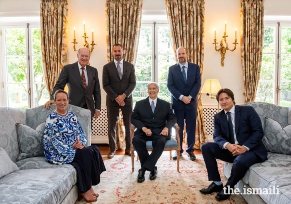 Hazar Imam celebrates His 65th Imamat Day with His family